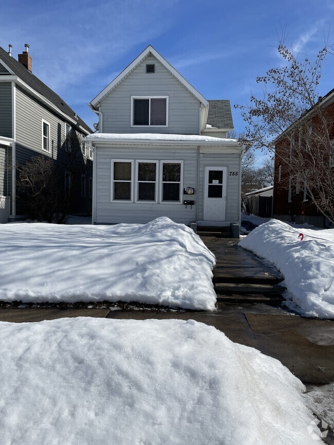 Building Photo - 755 Fillmore St NE Unit 1 Rental