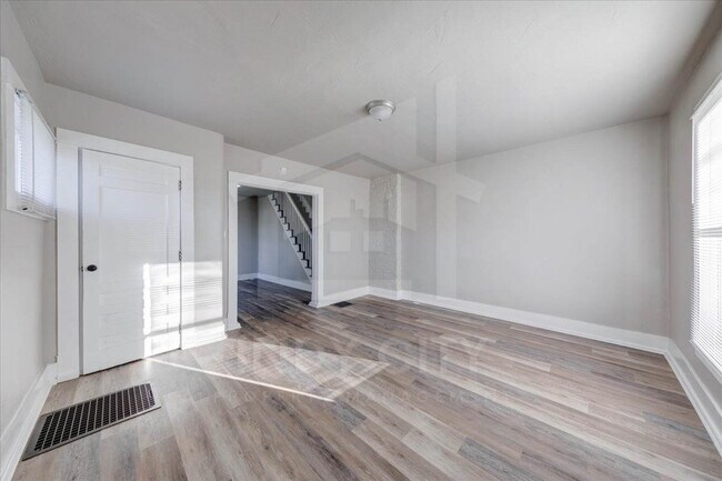 Photo - 622 N Mulberry St