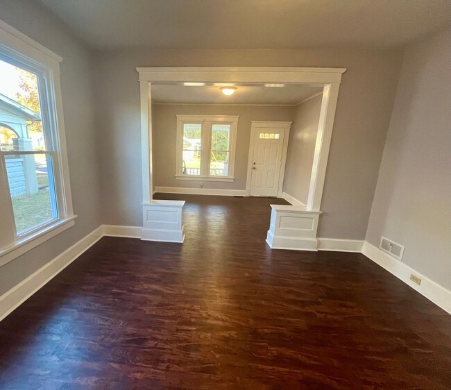 Photo - Two Bedroom in Alton