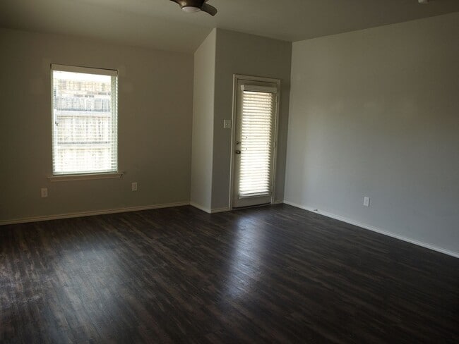Photo - 5726 120th St Unidad A