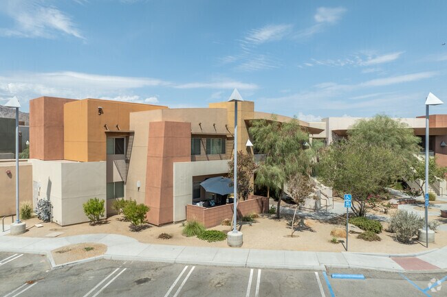 Coral Mountain Apartments - Coral Mountain Apartments