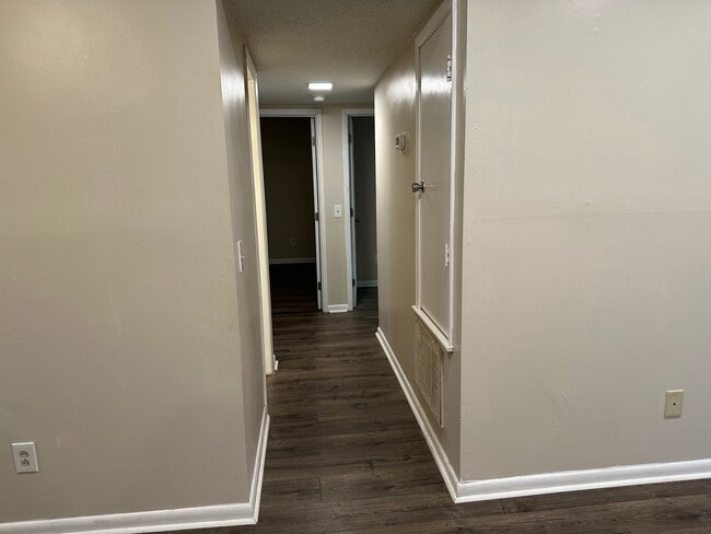 Photo - 3156 Heathstead Pl Unidad E