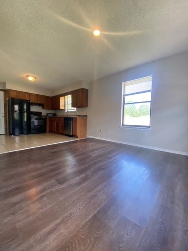 Photo - Great Duplex! 2 Bed, 1 Bath