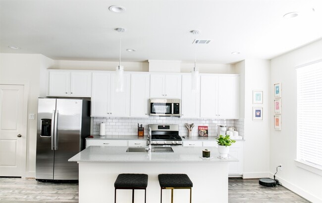 Photo - 5203 Burress Springs Ln