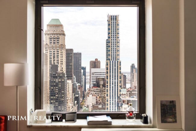 Photo - 100 W 39th St Unit 40E