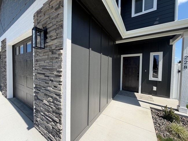 Photo - Brand New Hayden Townhome
