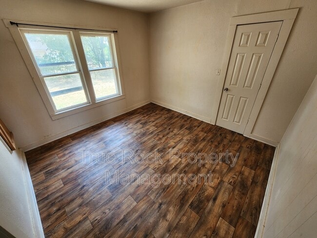 Photo - 510 N Division St