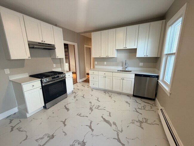 Photo - 1238 Blue Hill Ave Unidad 2