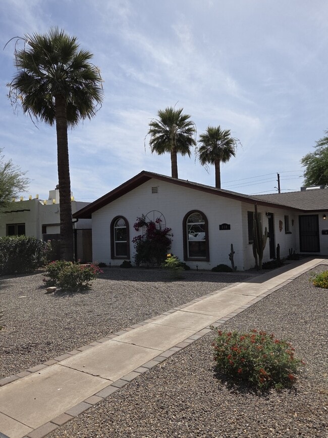 Photo - Very nice 2 Bed 1 Bath Downtown Chandler