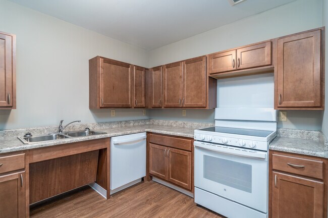 Photo - Emerald Square**FULLY RENOVATED APARTMENTS!**
