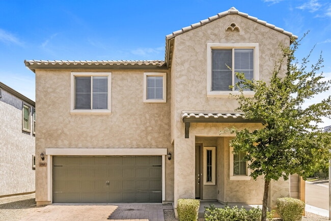 Building Photo - 1945 N Arroya Rd Rental