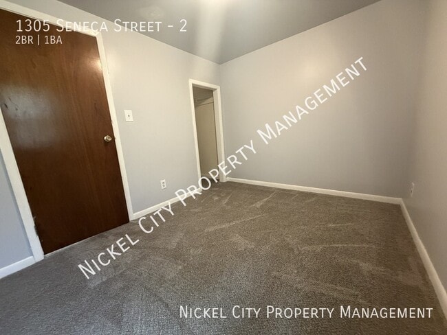 Photo - 1305 Seneca St Unit 2