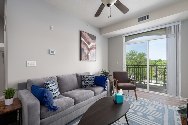 1BR/1BA - Nicholas Apartments
