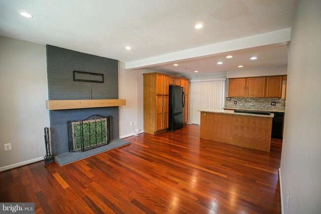 Photo - 13210 Nickleson Dr