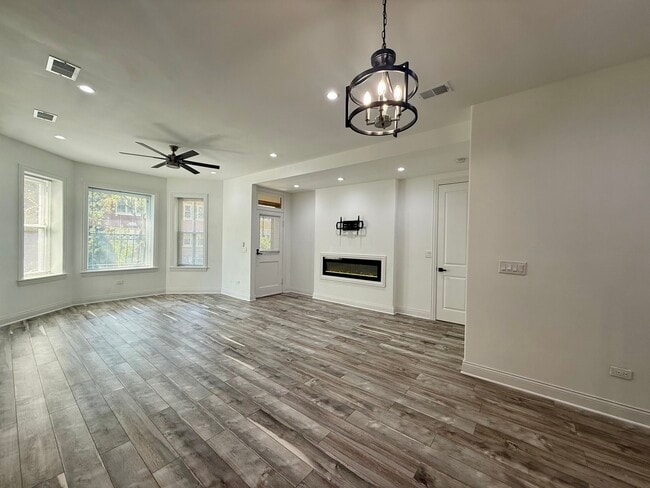 Photo - 2109 N Spaulding Ave