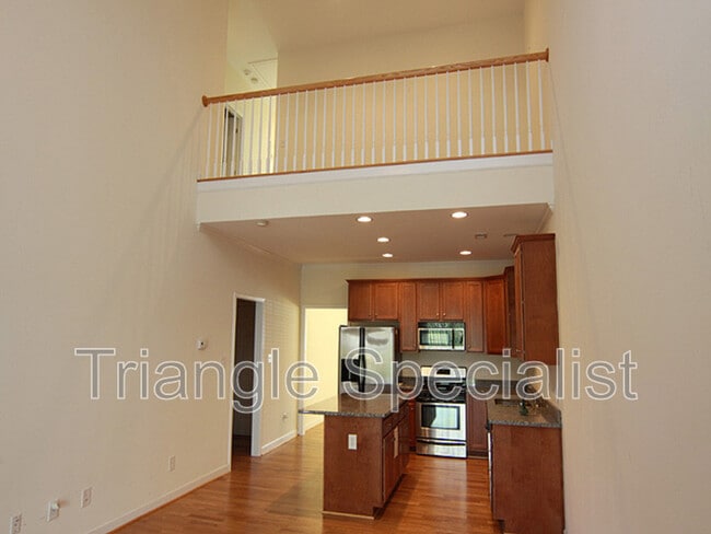 Photo - 7236 Aquinas Ave