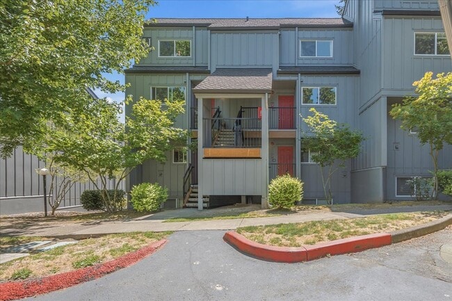 Building Photo - 4 Touchstone Dr