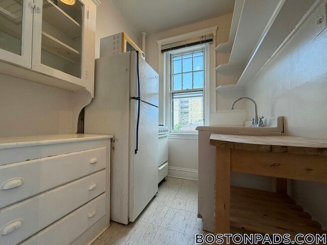 Photo - 1576 Commonwealth Ave Unit 8