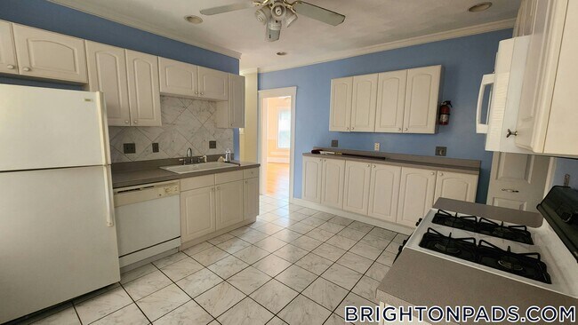 Photo - 18 Bigelow St Unit 1