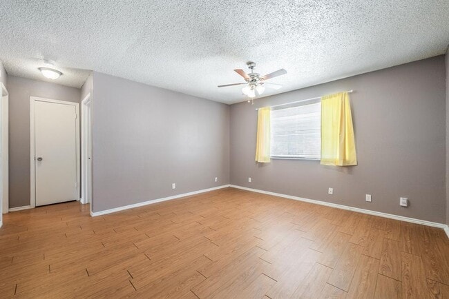 Photo - 5807 Spring Meadow Rd