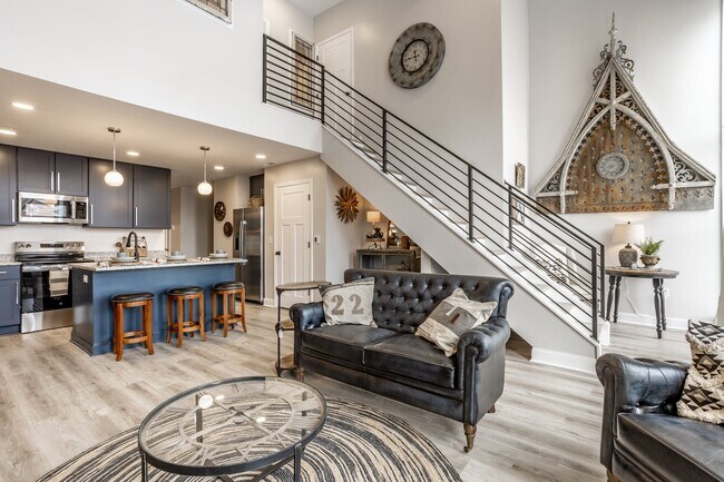 Photo - 108 W Main St Unit A