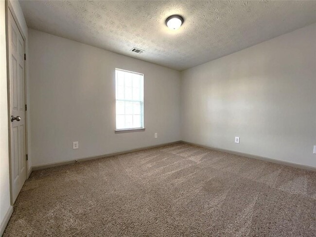 Photo - 424 Village Bluff Dr