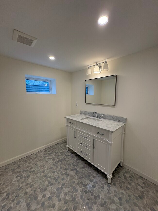 New bath with tub