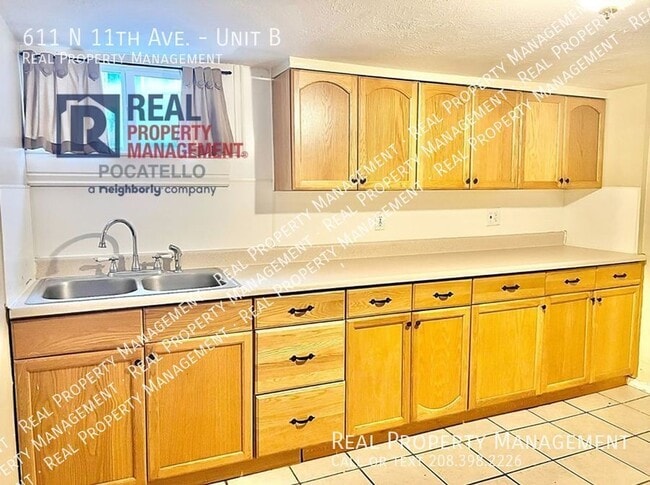 Photo - 611 N 11th Ave Unit B