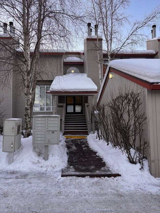 Building Photo - 9625 Independence Dr Unit C103