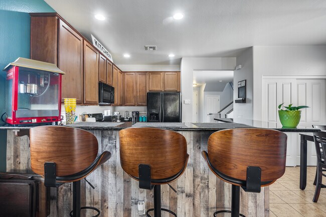 Photo - 11956 W Fillmore St