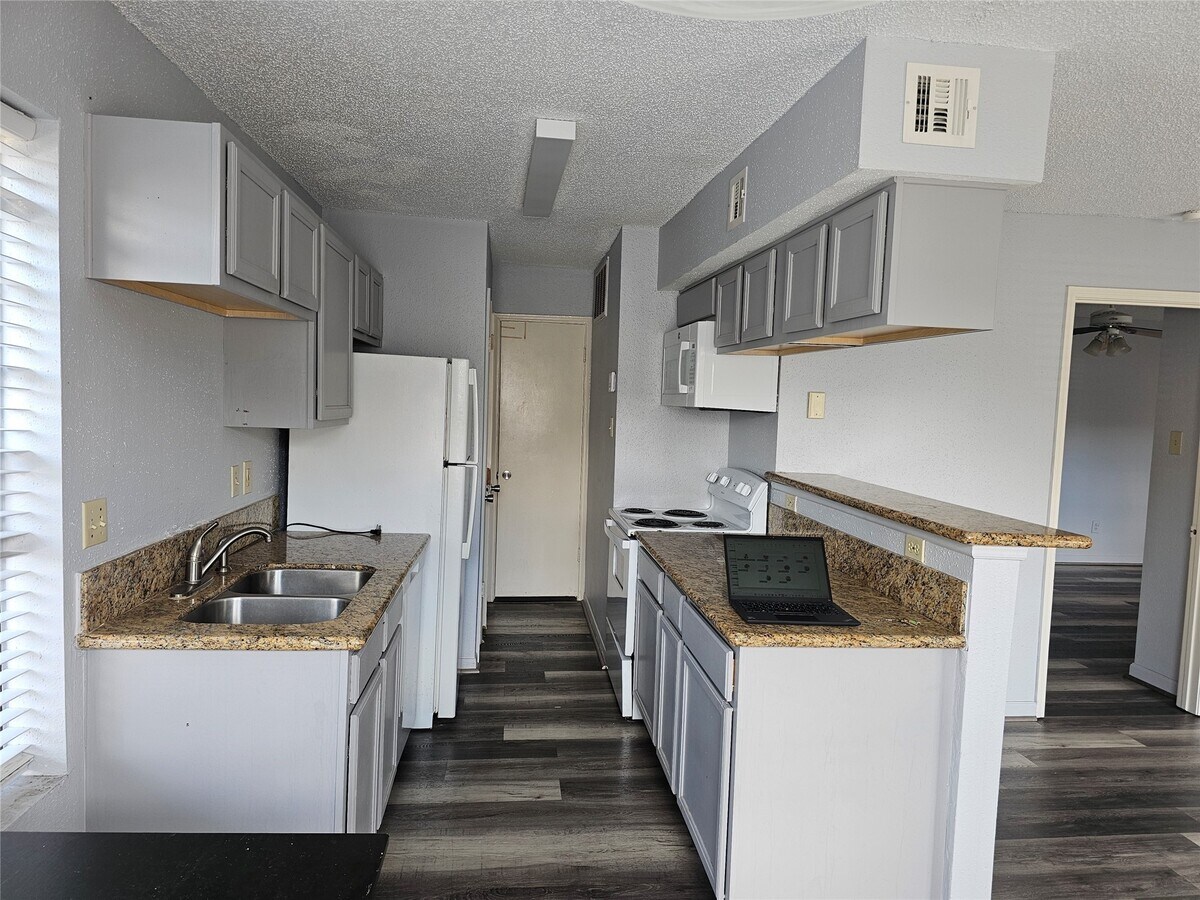 Photo - 2750 Holly Hall St Unit 702