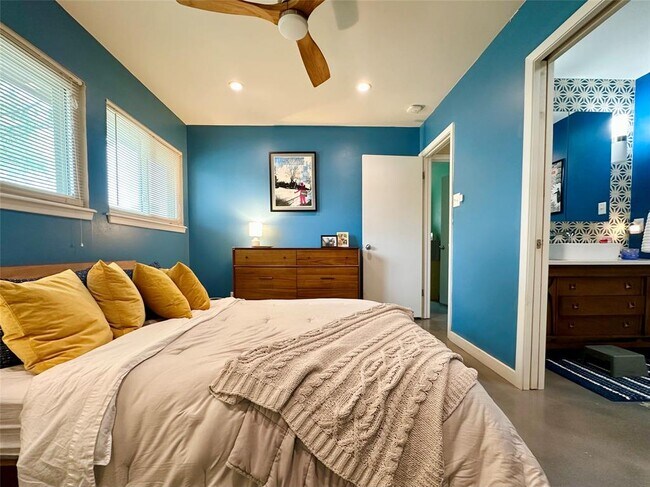 Photo - 2707 Ashdale Dr