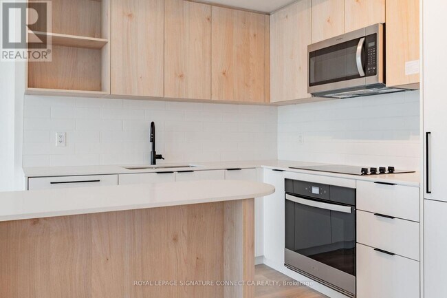 Photo - 1185 Dupont St Unit 908