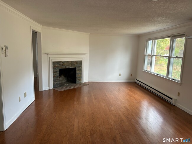 Photo - 140 Flagg Rd