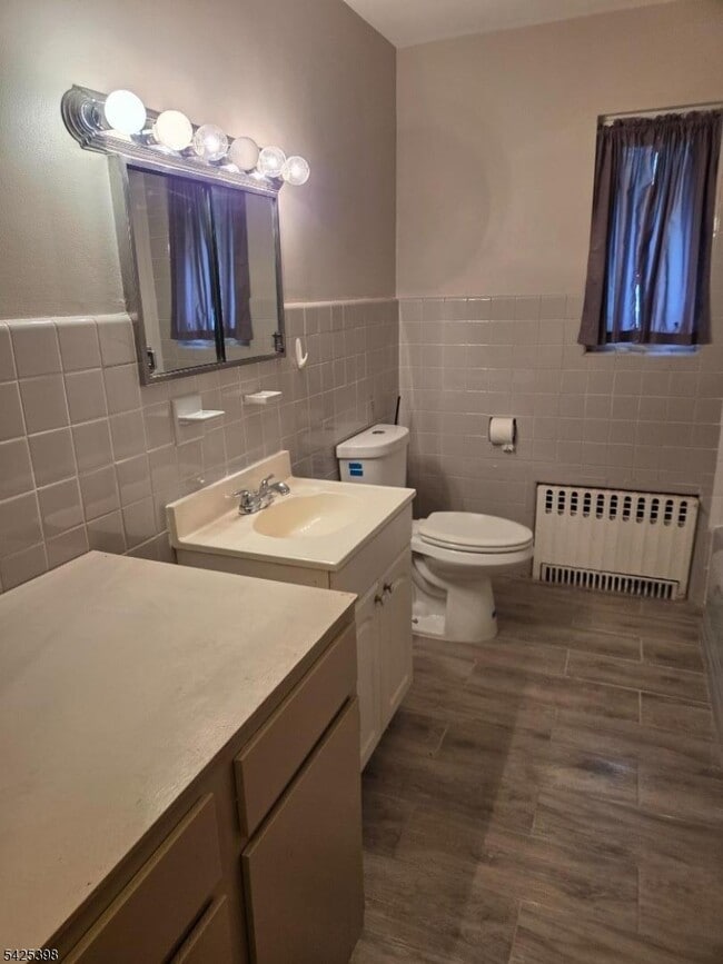 Photo - 144 Raphael Rd