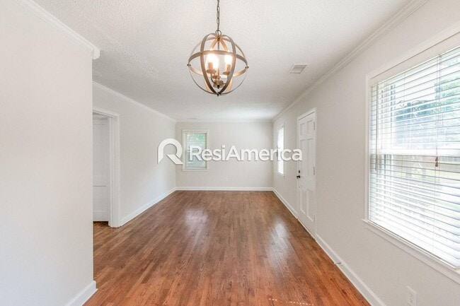 Photo - Newly Renovated off High Point Terrace!