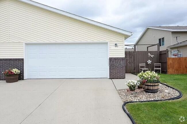 Building Photo - 2565 Amber Valley Ct Rental