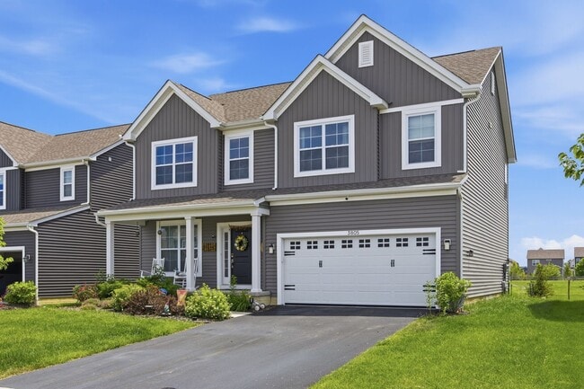 Building Photo - 3805 Mantle Dr