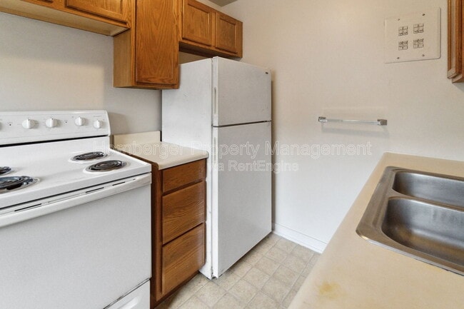 Photo - 724 W Maxwell Ave