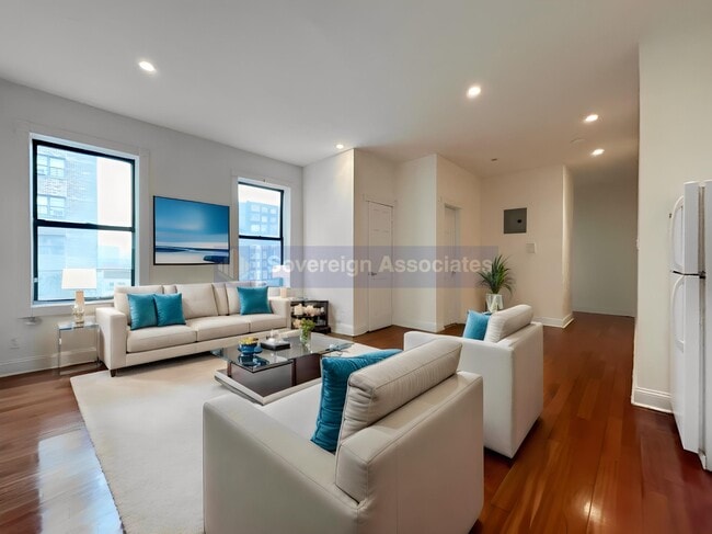Building Photo - 935 St Nicholas Ave Rental