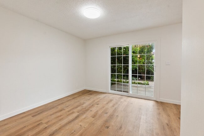 Photo - Catalina Apartments Unidad F