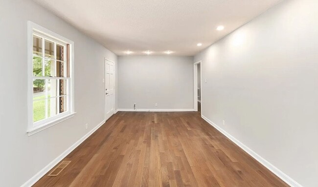 Photo - 143 Hopper Barker Rd