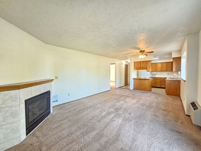 Building Photo - 12506 E 3rd Ave Unit 1 Rental