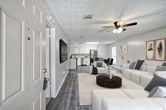 Photo - 308 Lawrence St Unidad A