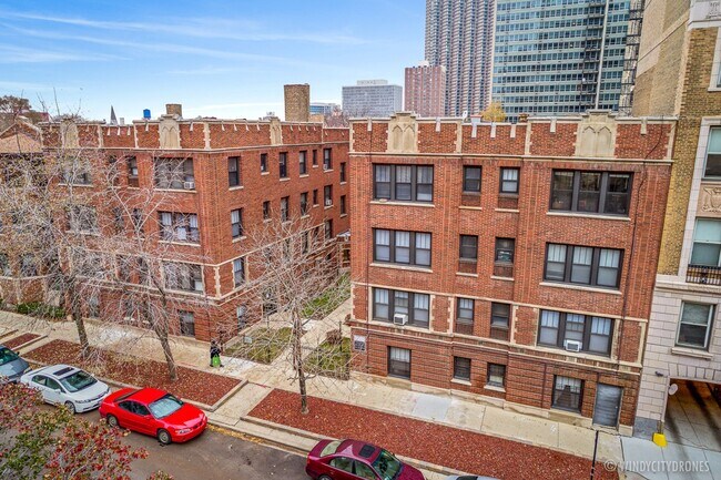 512-20 W. Cornelia