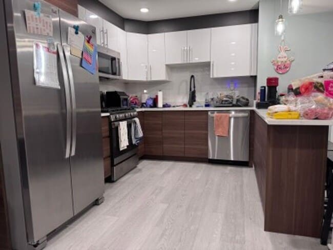 Building Photo - Recently Renovated 3 Bed/2 Bath Right In The Heart Of Washington Square!