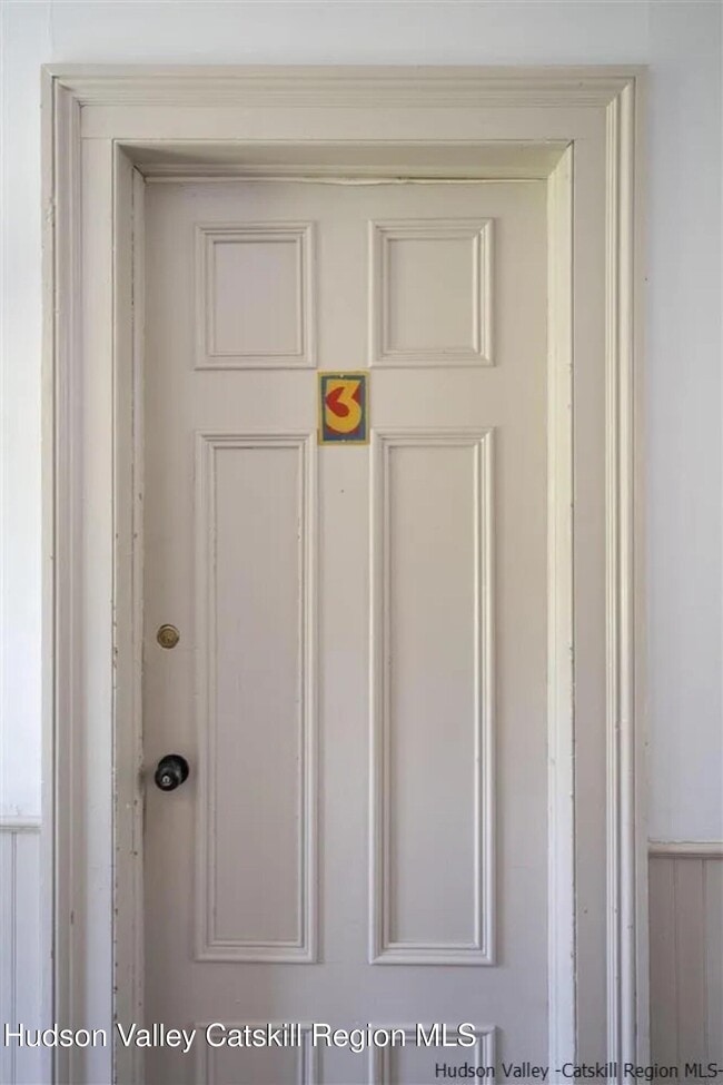 Photo - 4 W Union St