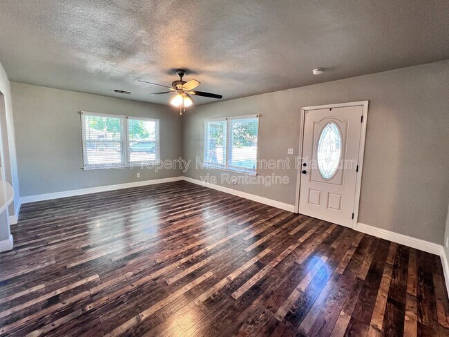 Photo - 645 W Andrews Ave