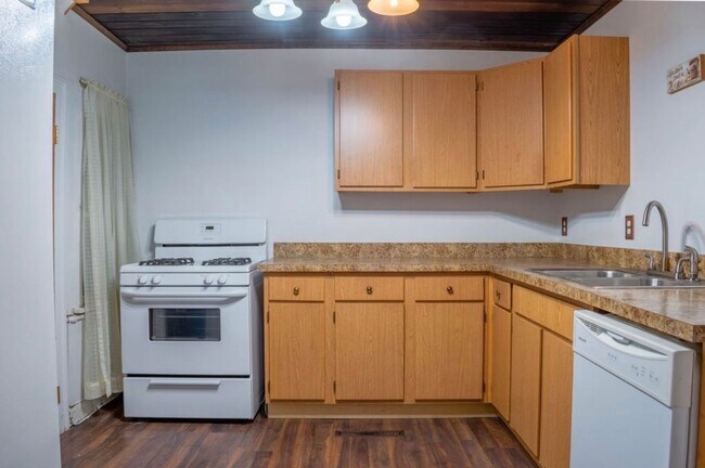 Photo - 11 N Main St Unidad 11 N Main St Apt B