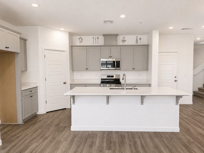 Photo - 2806 N Applegate Ave